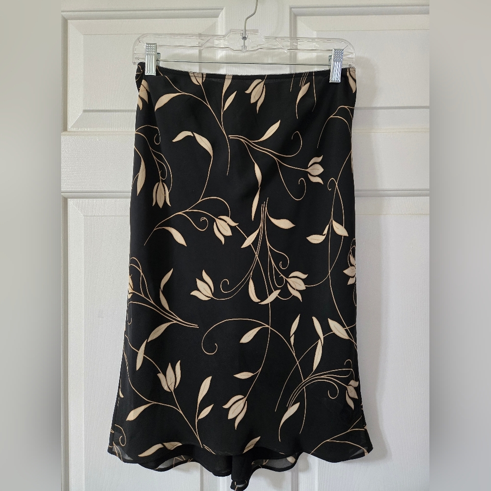 Express Black and Cream Floral Skirt